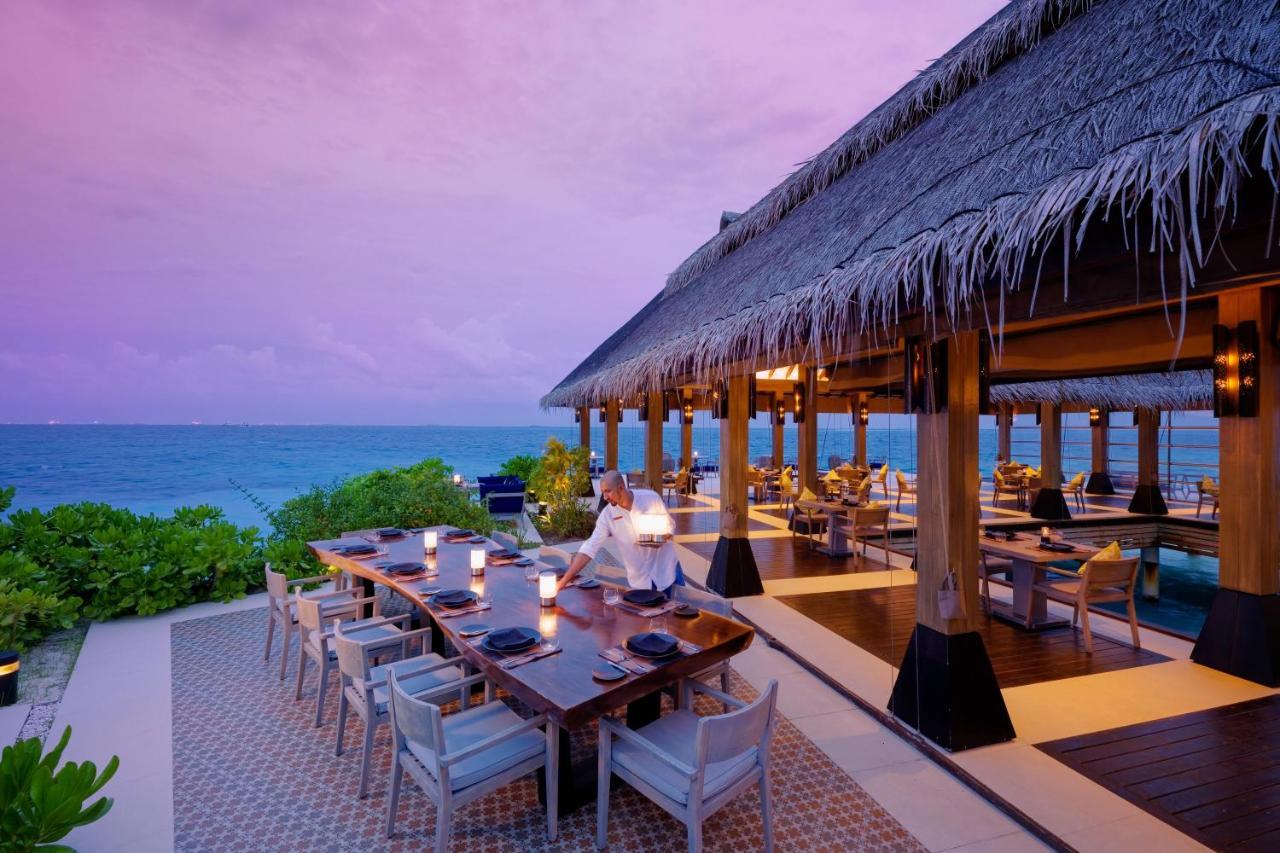Grand Park Kodhipparu Maldives Hotel Baros Island Bagian luar foto
