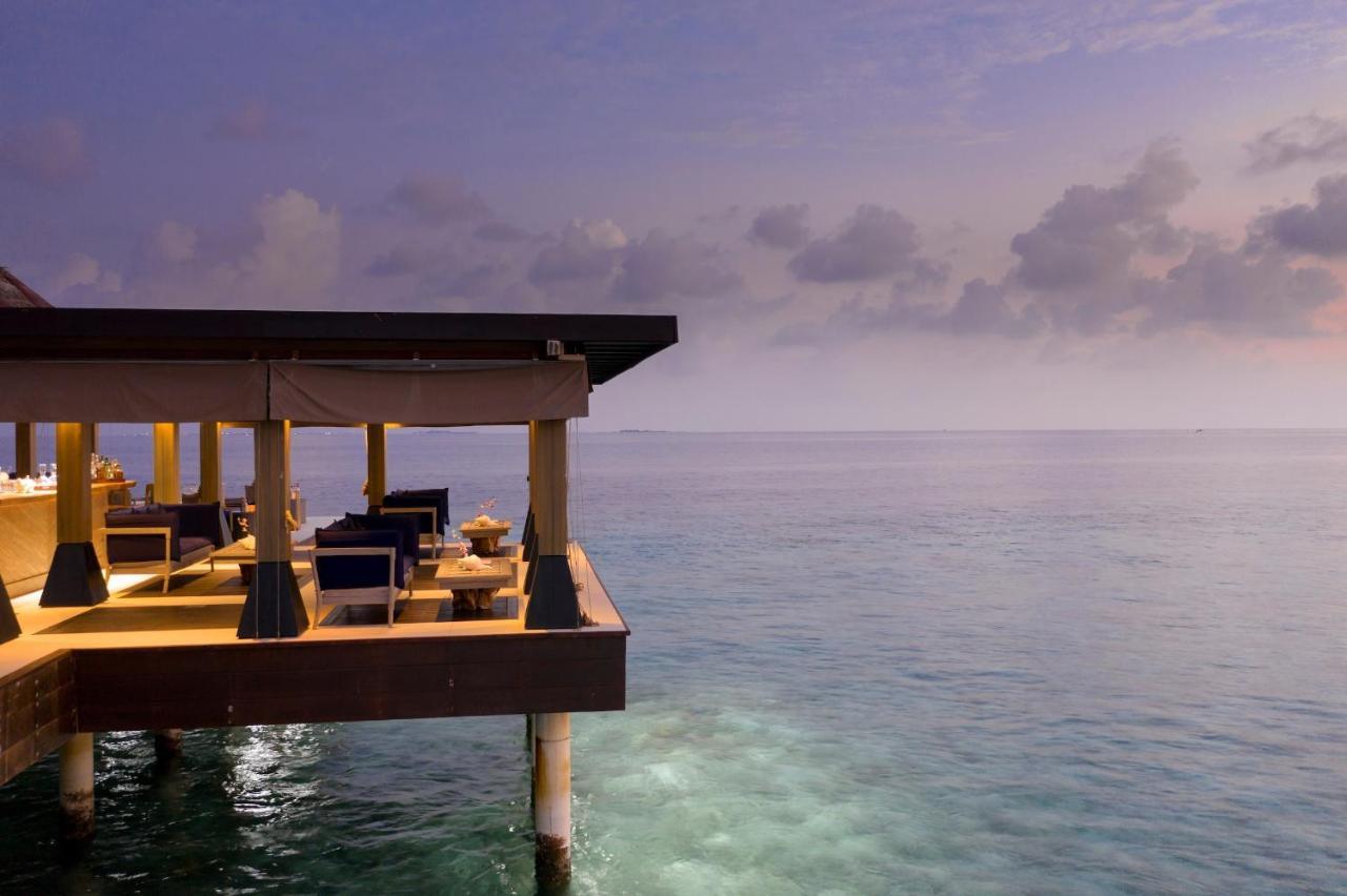 Grand Park Kodhipparu Maldives Hotel Baros Island Bagian luar foto