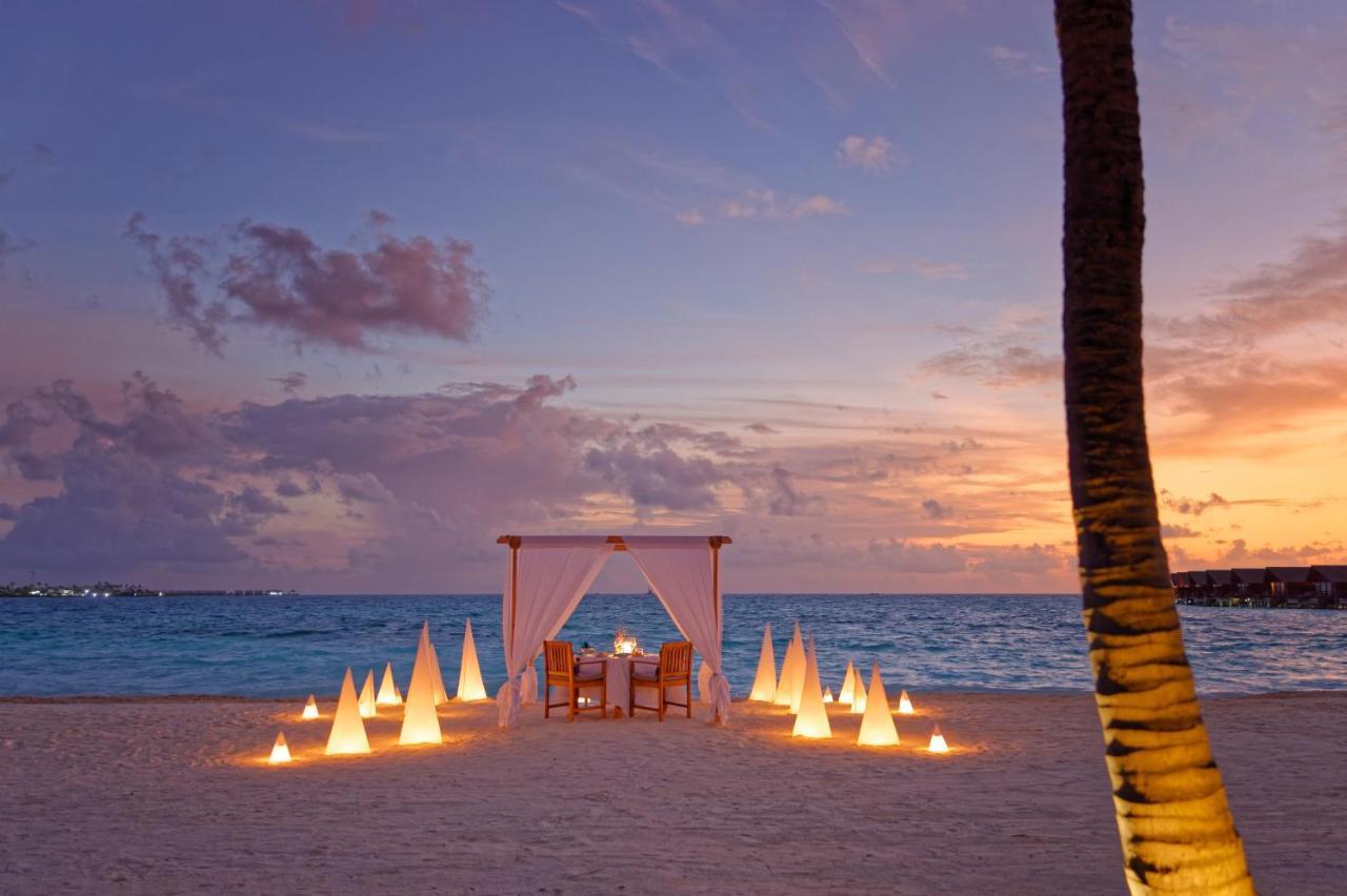Grand Park Kodhipparu Maldives Hotel Baros Island Bagian luar foto