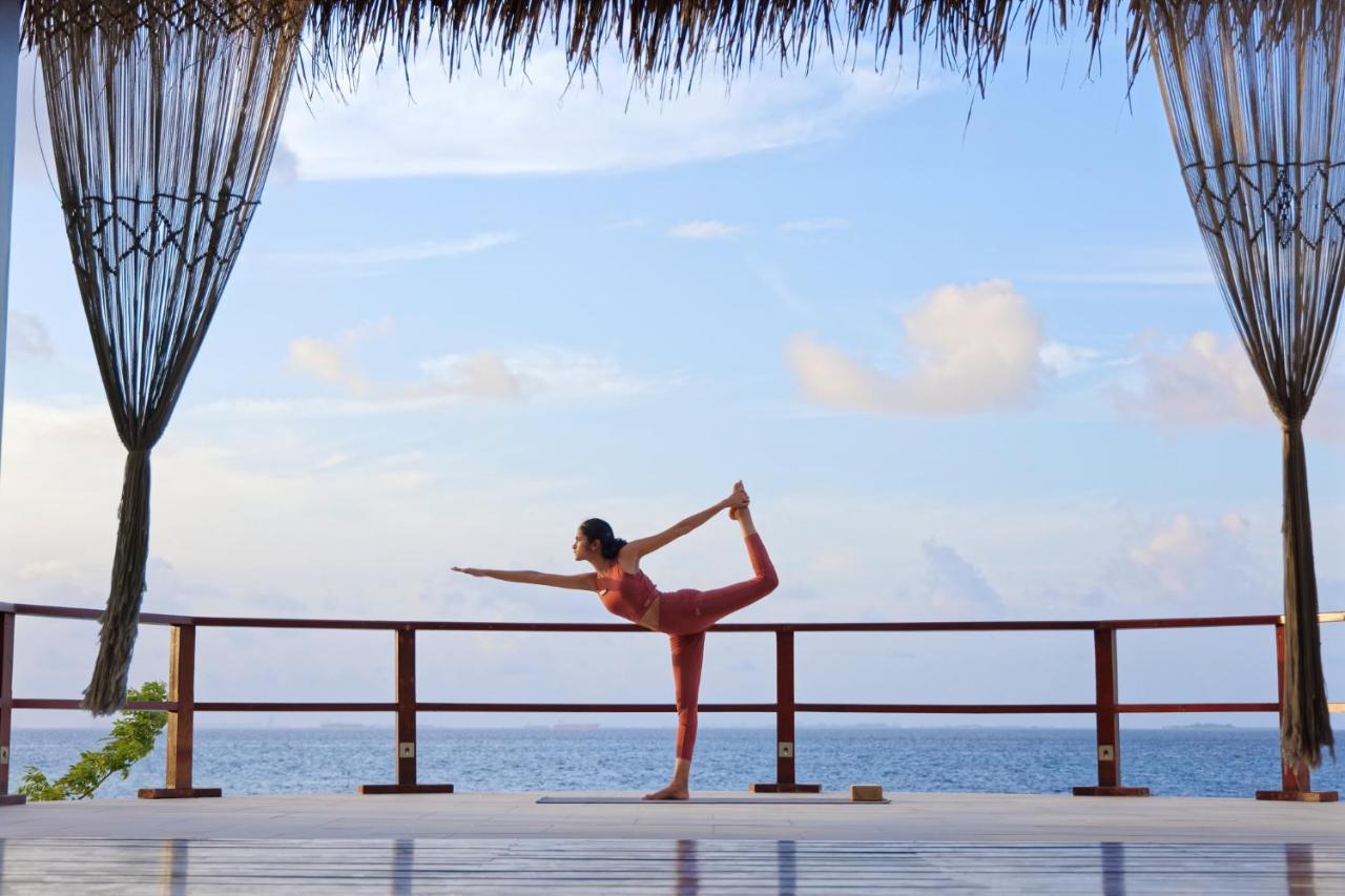Grand Park Kodhipparu Maldives Hotel Baros Island Bagian luar foto