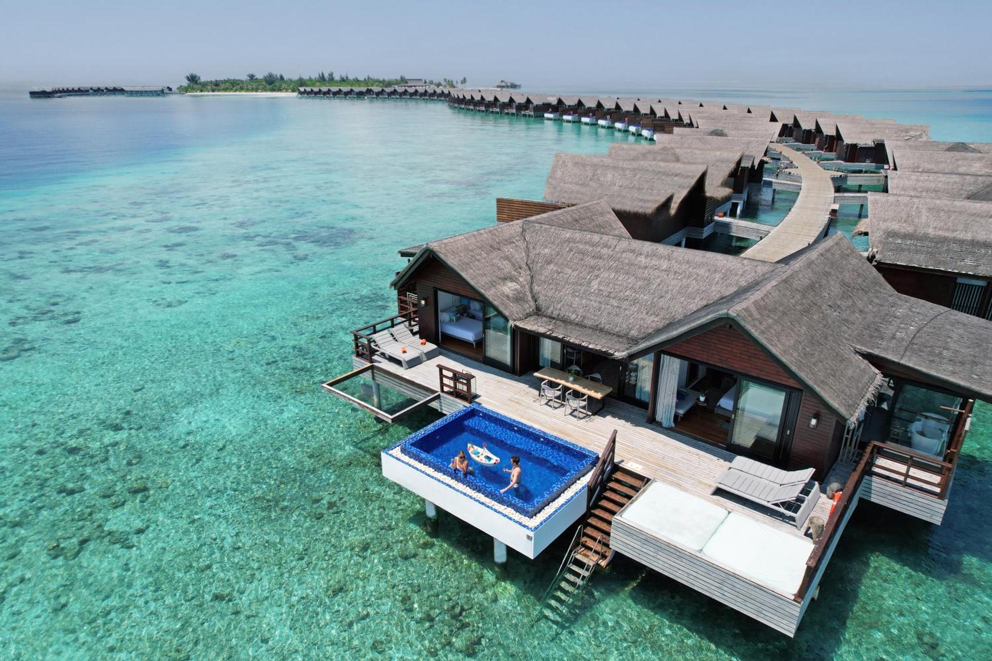 Grand Park Kodhipparu Maldives Hotel Baros Island Bagian luar foto