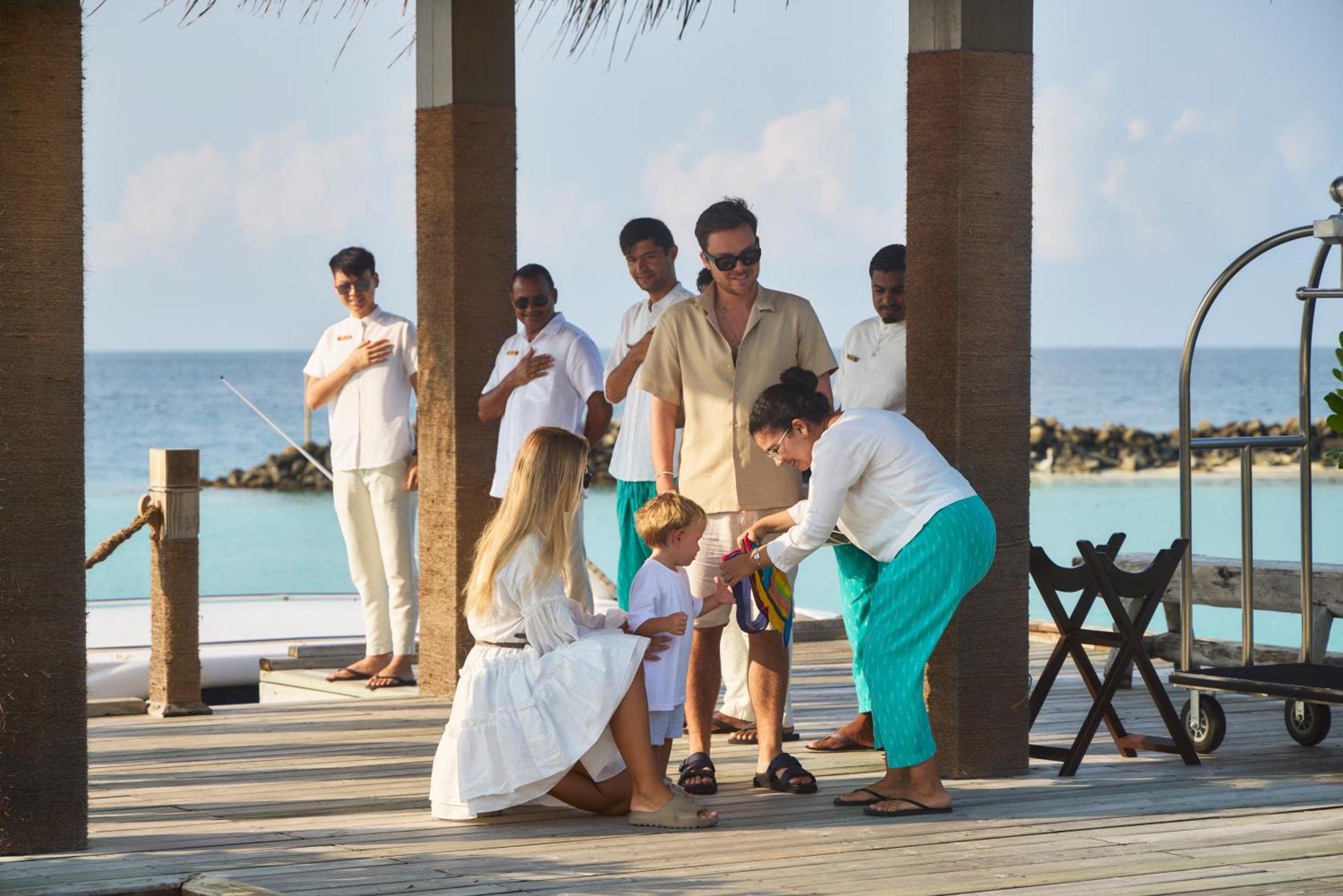 Grand Park Kodhipparu Maldives Hotel Baros Island Bagian luar foto